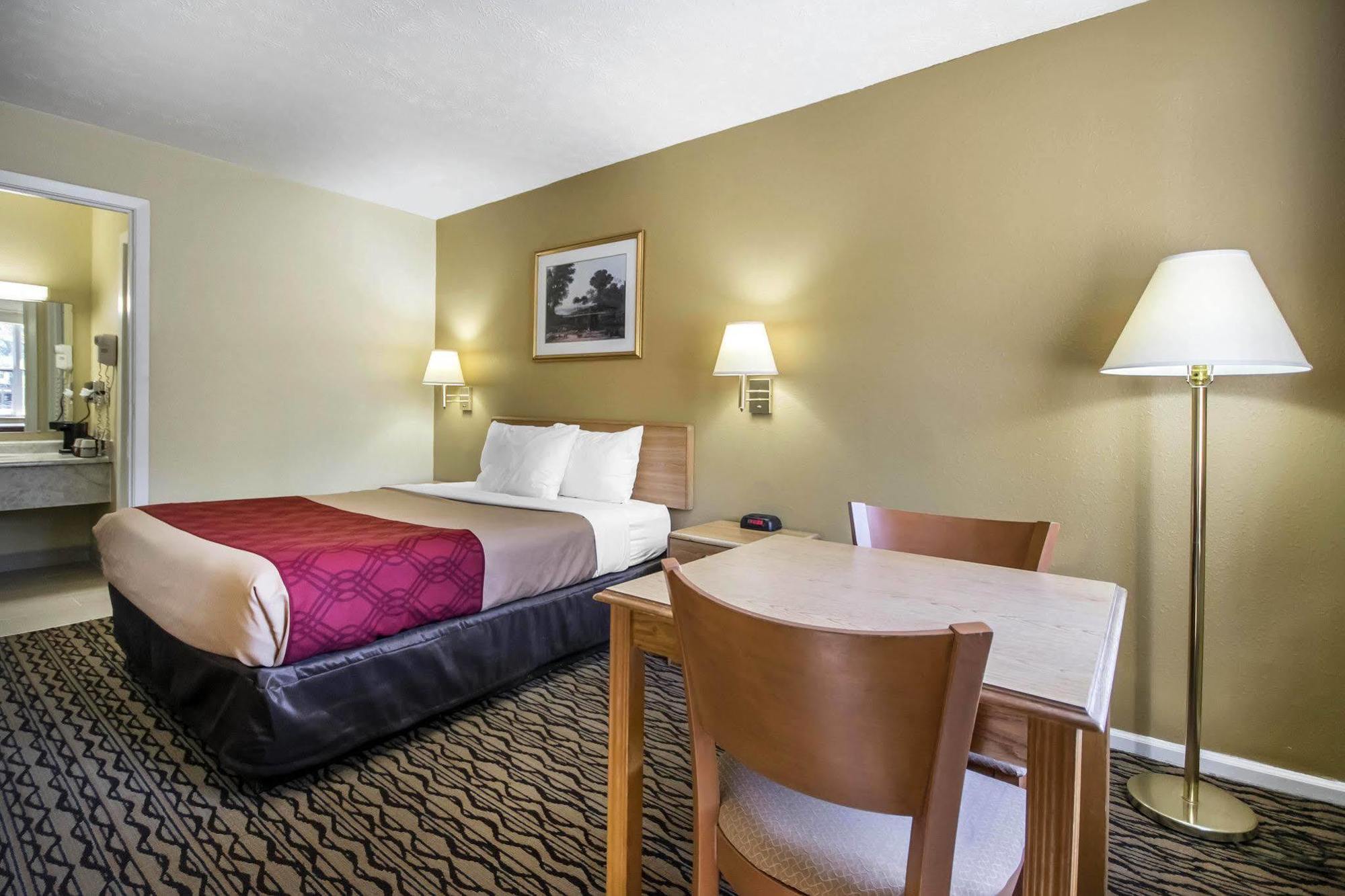 Econo Lodge Erlanger - Cincinnati Airport Exterior photo